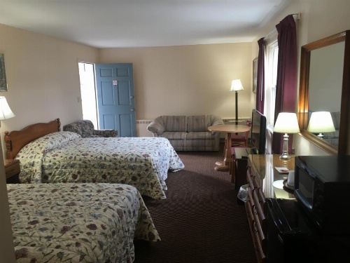Catamount Motel image 5